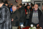 17 december 2011: De gasten lopen binnen
